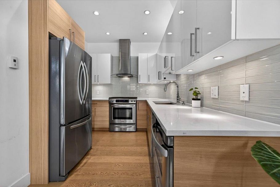 2 252 E 19th Street North Vancouver, BC - 8