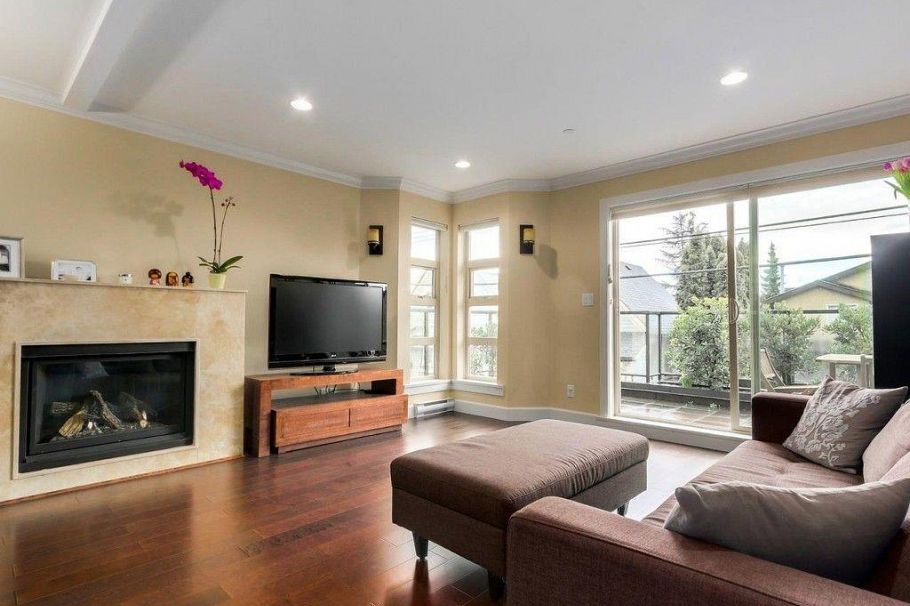 7 215 E 4 Street North Vancouver, BC - 4