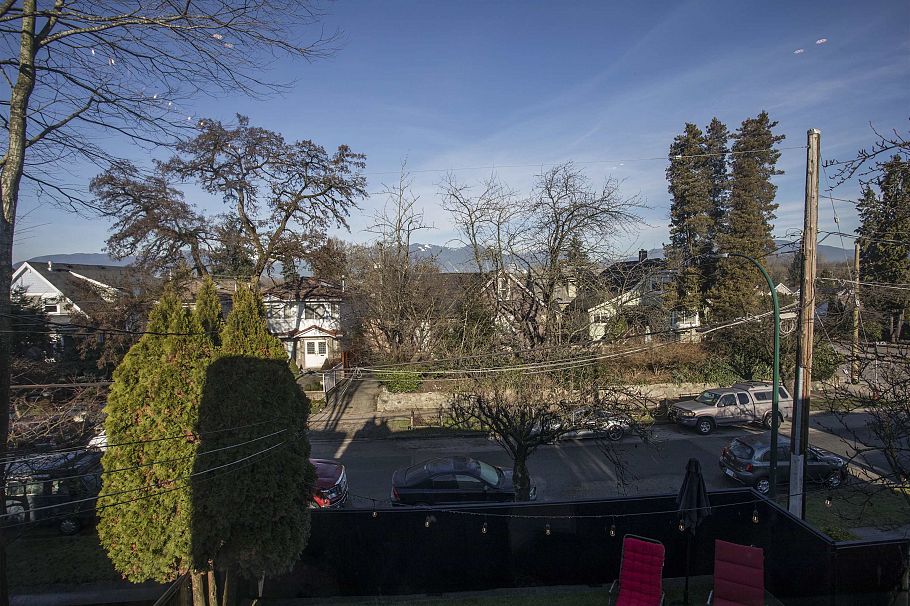 1278 E 13th Avenue Vancouver, BC - 22