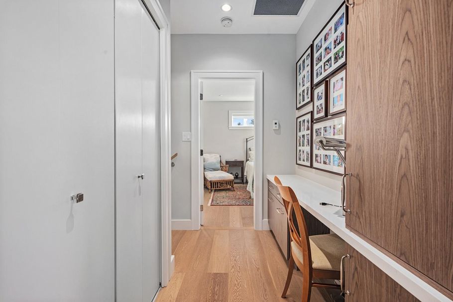 1 123 W 14 Avenue Vancouver, BC - 15