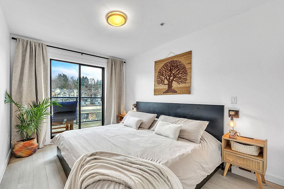 405 935 W 16th Street North Vancouver, BC - 14