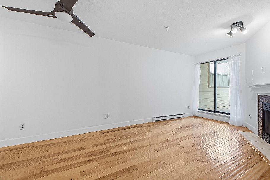 201 2741 E Hastings Street Vancouver, BC - 7