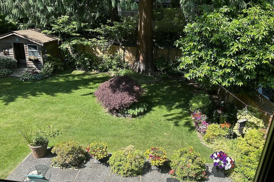 1168 Canyon Boulevard North Vancouver, BC - 33