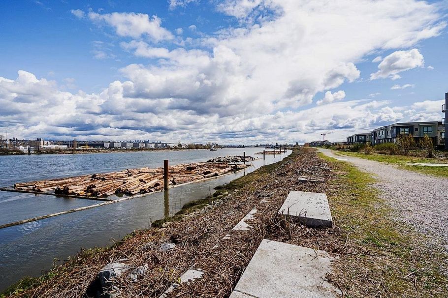 212 10155 River Drive Richmond, BC - 40