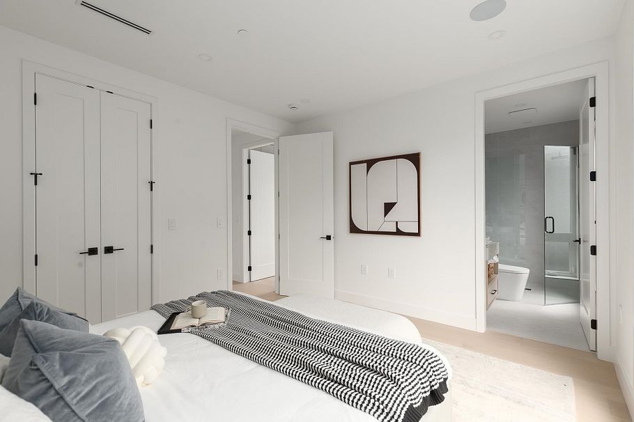 2 475 W 20th Avenue Vancouver, BC - 17