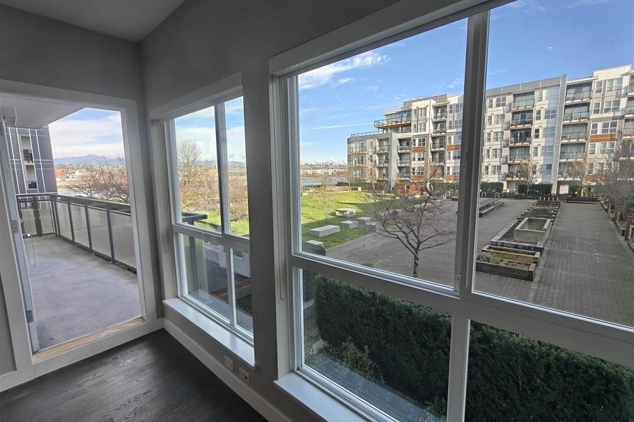 212 10155 River Drive Richmond, BC - 11