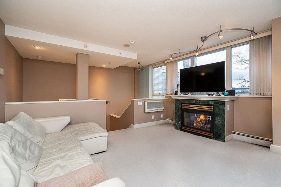 122 1228 Marinaside Crescent Vancouver, BC - 20