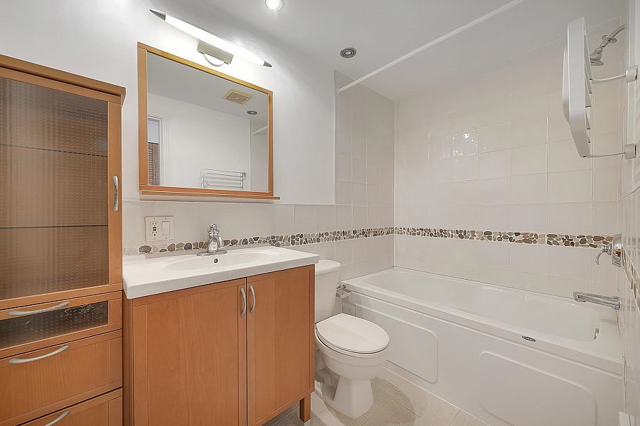 6 1101 W 8th Avenue Vancouver, BC - 19