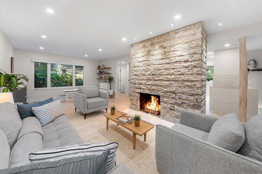 867 Frederick Road North Vancouver, BC - 3