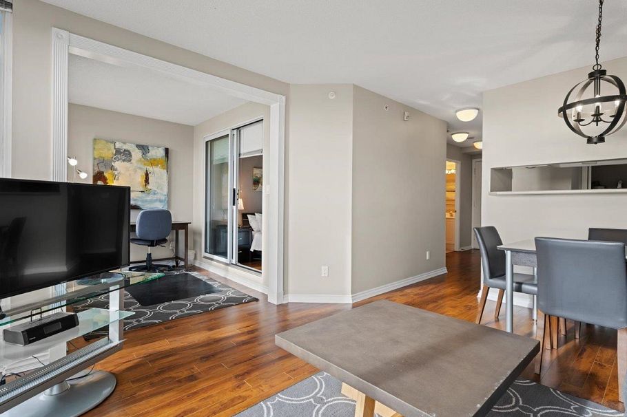 1607 1188 Richards Street Vancouver, BC - 5