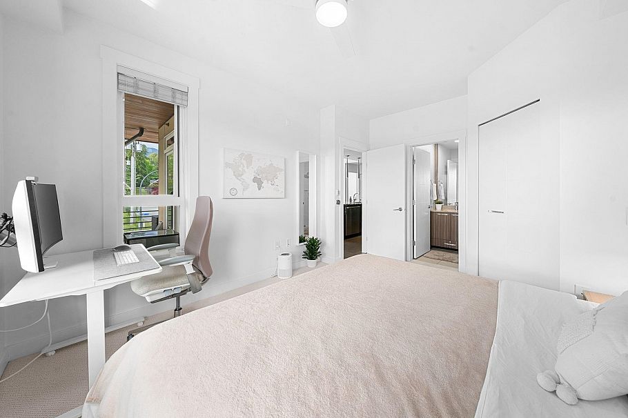 218 733 W 14th Street North Vancouver, BC - 17