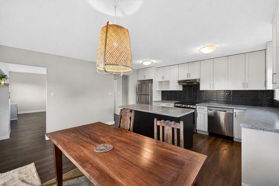 557 E 21st Avenue Vancouver, BC - 12