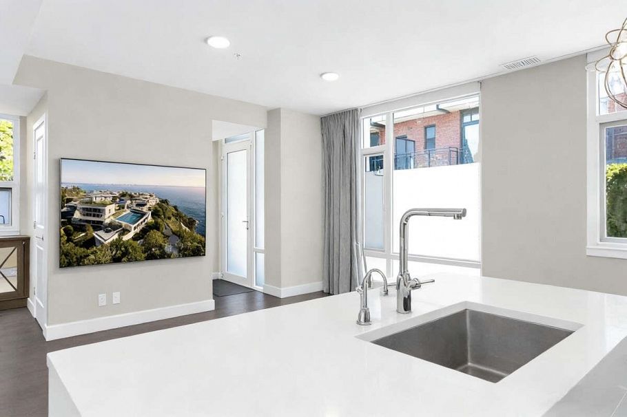 6395 Cambie Street Vancouver, BC - 5