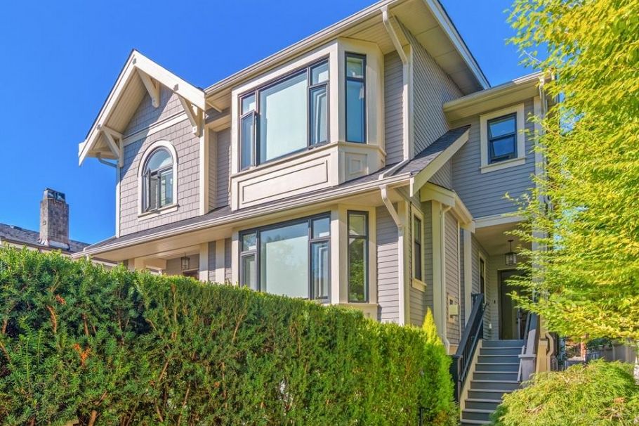 1 123 W 14 Avenue Vancouver, BC - 1