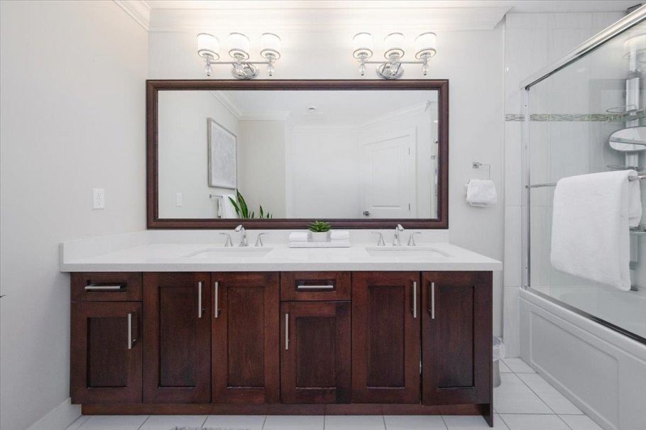 640 W 15th Street North Vancouver, BC - 24