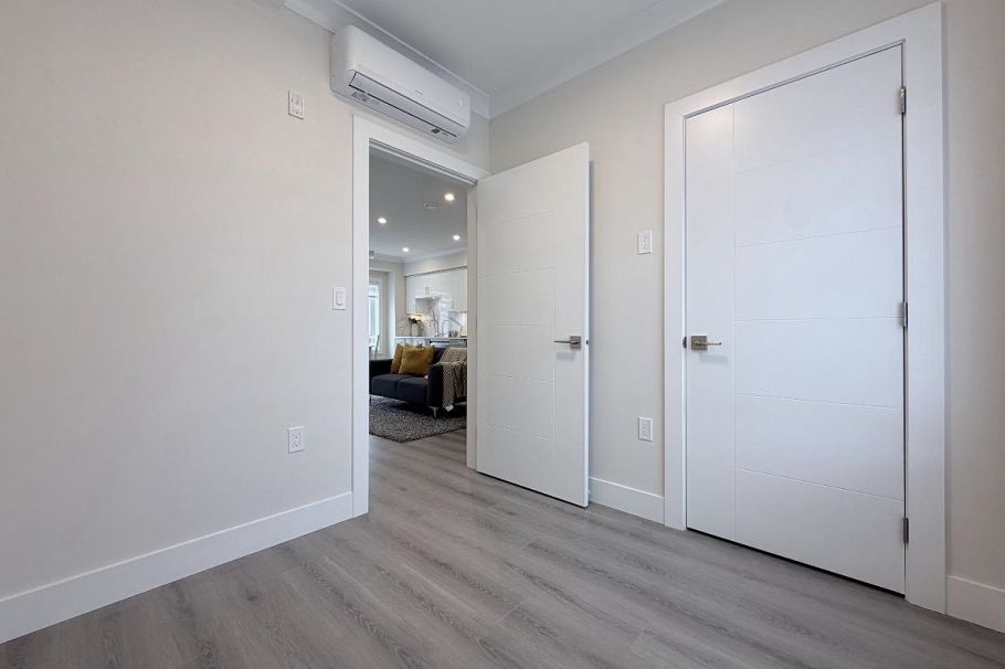 8319 French Street Vancouver, BC - 9