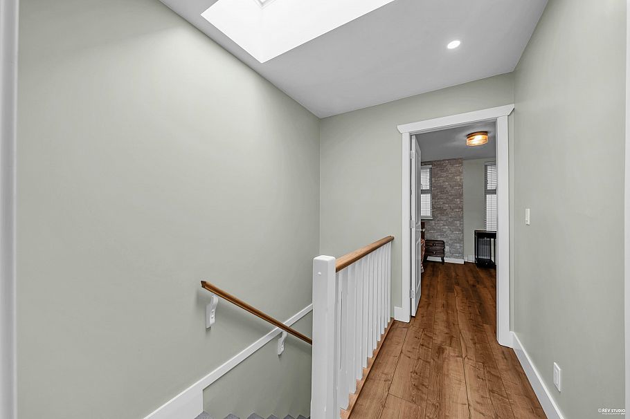 30 638 W 6th Avenue Vancouver, BC - 27