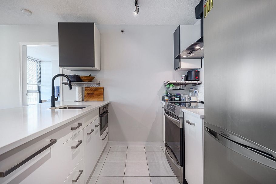 1706 1367 Alberni Street Vancouver, BC - 5