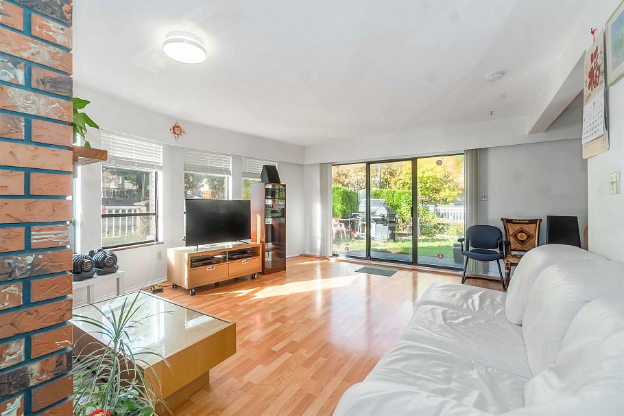 5820 Earles Street Vancouver, BC - 6