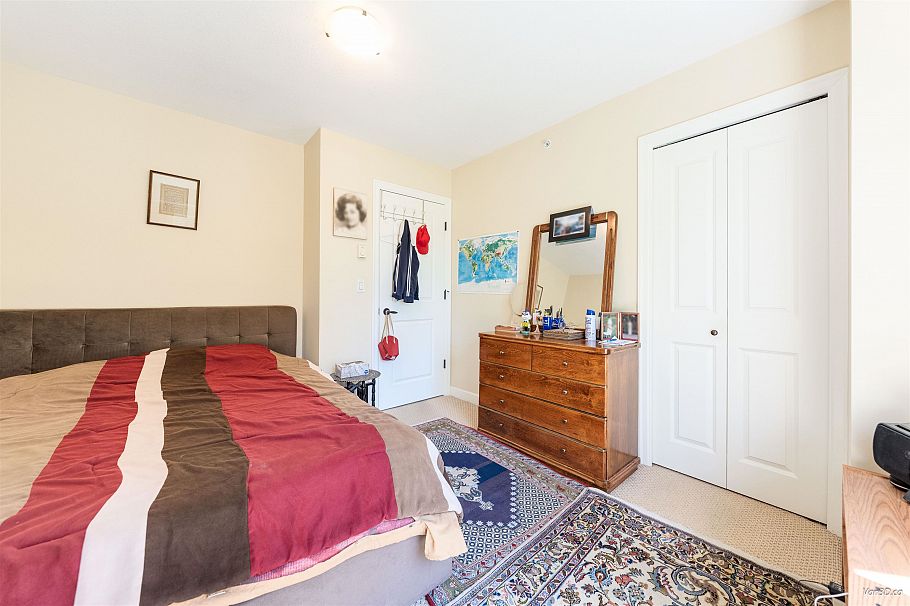 15 3150 Sunnyhurst Road North Vancouver, BC - 28