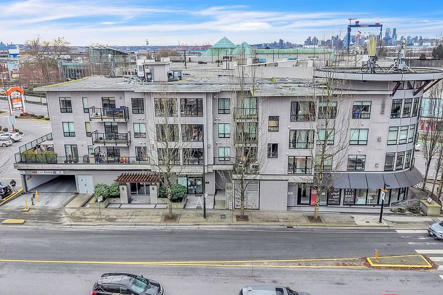 405 935 W 16th Street North Vancouver, BC - 22