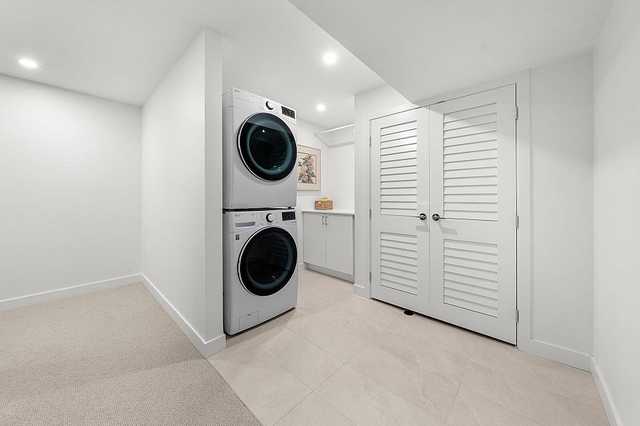 34 1910 Cedar Village Crescent North Vancouver, BC - 24