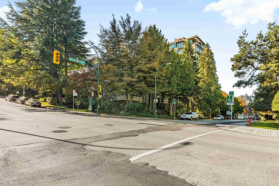 103 1412 W 14th Avenue Vancouver, BC - 30