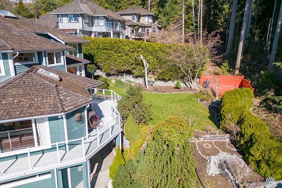 3866 Michener Way North Vancouver, BC - 31