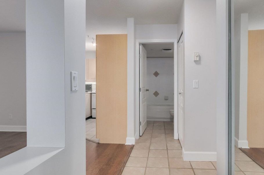 213 1989 Dunbar Street Vancouver, BC - 21