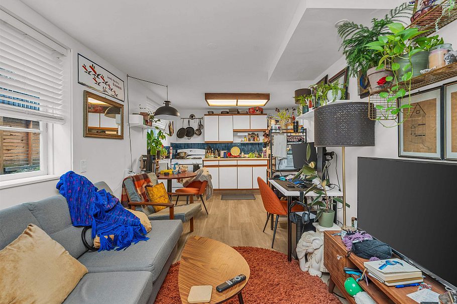 354 W 15th Avenue Vancouver, BC - 29