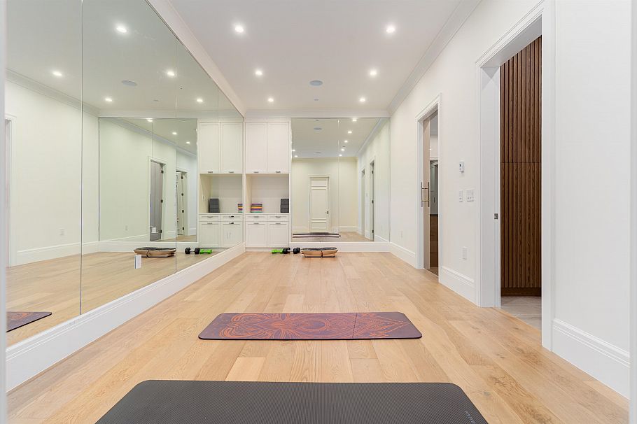 6005 Alma Street Vancouver, BC - 30