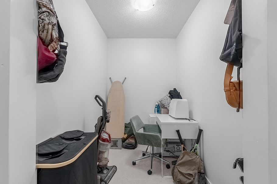 305 4550 Fraser Street Vancouver, BC - 15