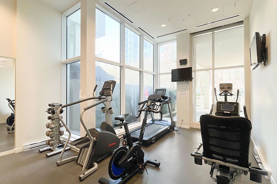 905 161 W Georgia Street Vancouver, BC - 12