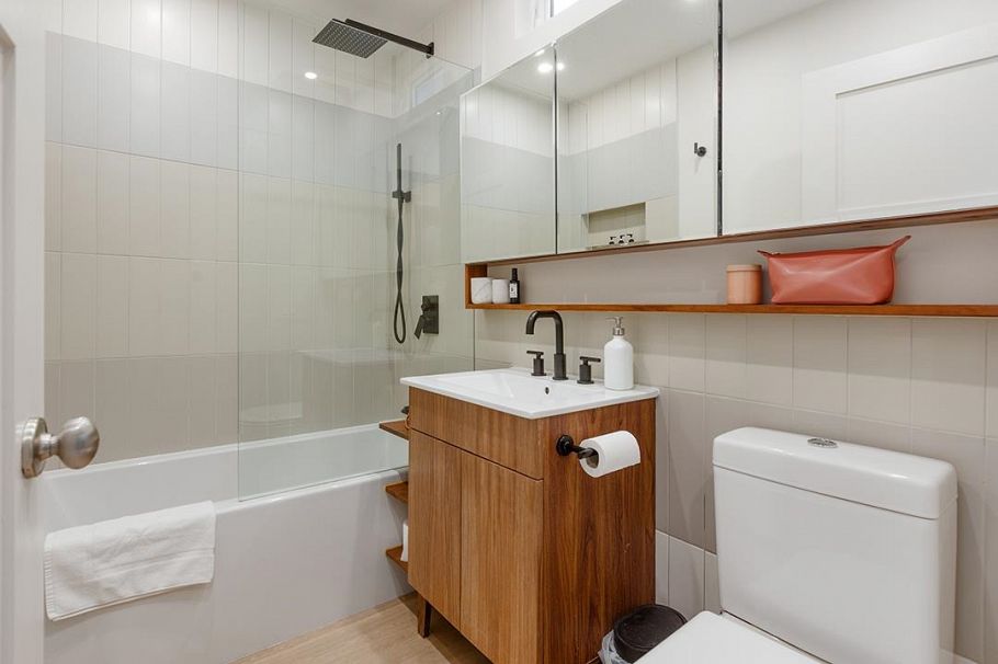 708 Woodland Drive Vancouver, BC - 11