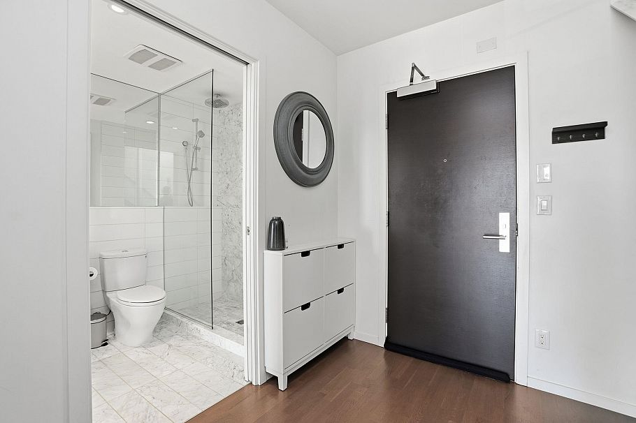 309 133 E 8th Avenue Vancouver, BC - 3