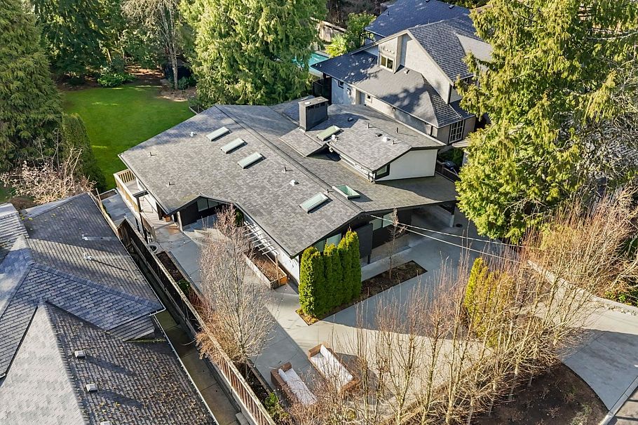 4777 Mapleridge Drive North Vancouver, BC - 31