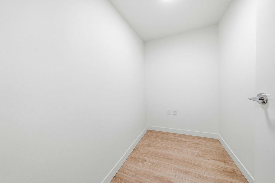 311 2803 W 4th Avenue Vancouver, BC - 17