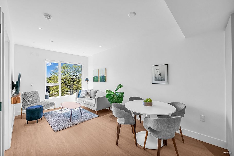 506 2235 E Broadway Vancouver, BC - 4