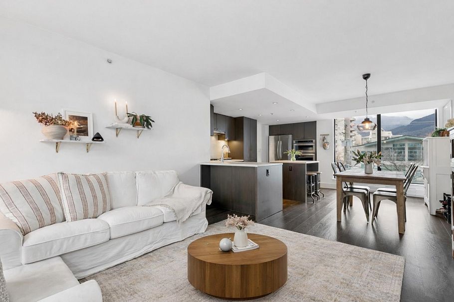 303 150 W 15th Street North Vancouver, BC - 15