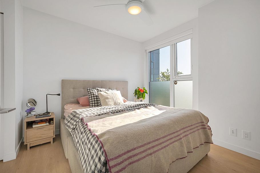 302 933 E Hastings Street Vancouver, BC - 17