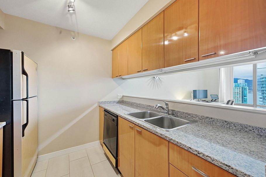 1903 1288 W Georgia Street Vancouver, BC - 5