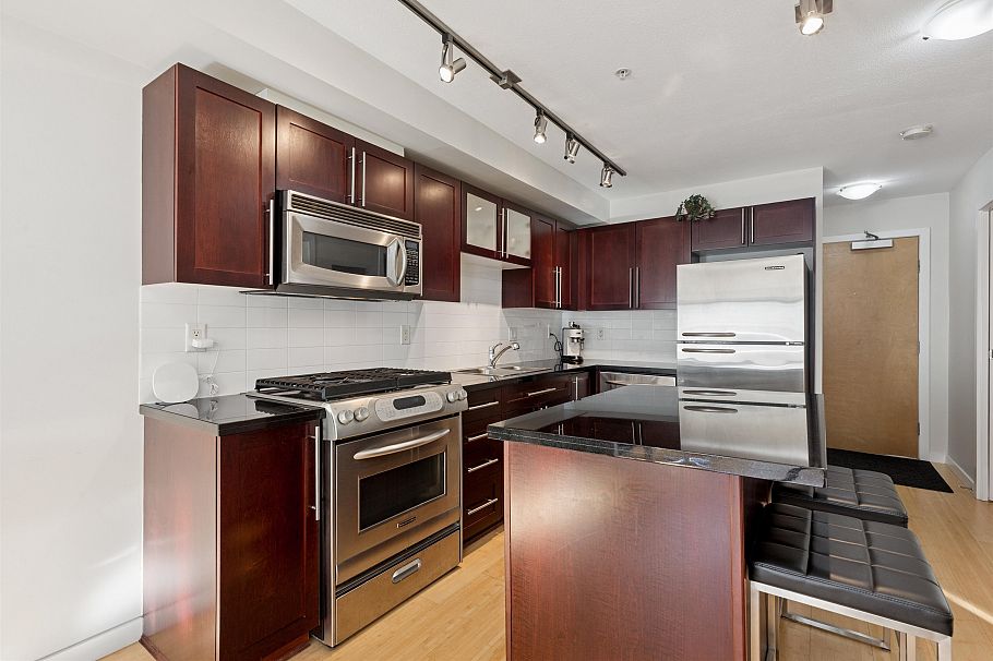 311 122 E 3rd Street North Vancouver, BC - 7