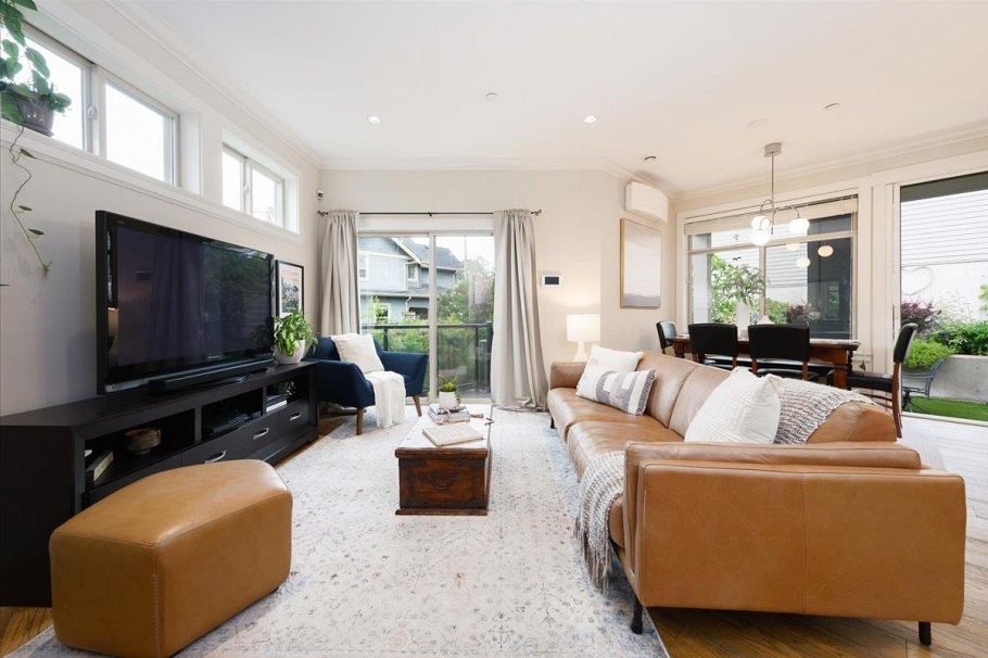 640 W 15th Street North Vancouver, BC - 2