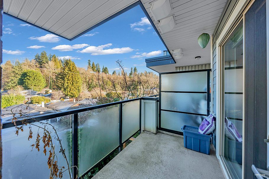 315 1330 Marine Drive North Vancouver, BC - 23