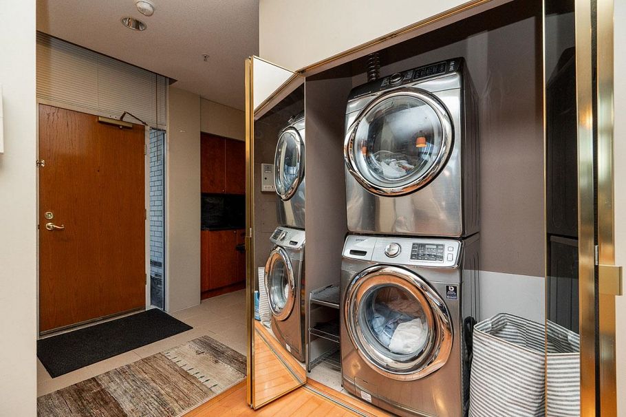 122 1228 Marinaside Crescent Vancouver, BC - 29