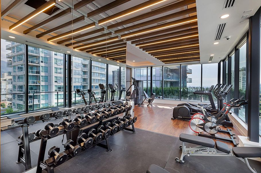 TH1 135 E 13 Street North Vancouver, BC - 23