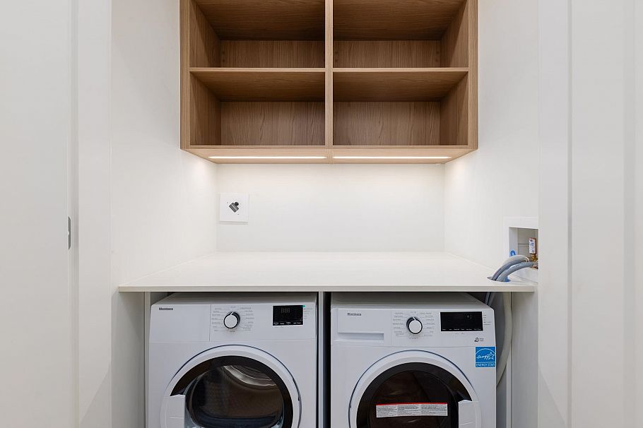 TH1 135 E 13 Street North Vancouver, BC - 19