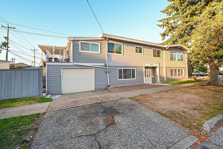 2295 E 48th Avenue Vancouver, BC - 2