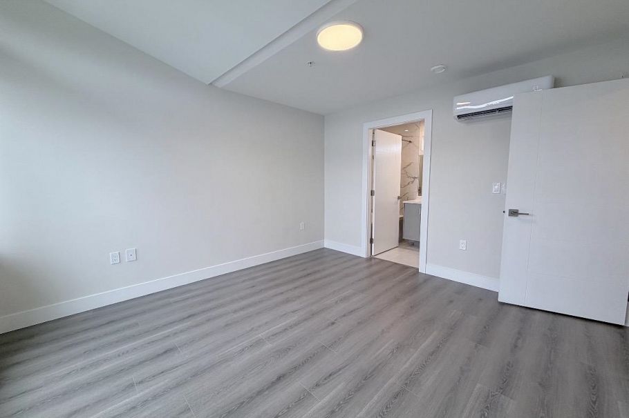 8319 French Street Vancouver, BC - 12