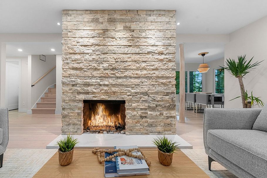 867 Frederick Road North Vancouver, BC - 10